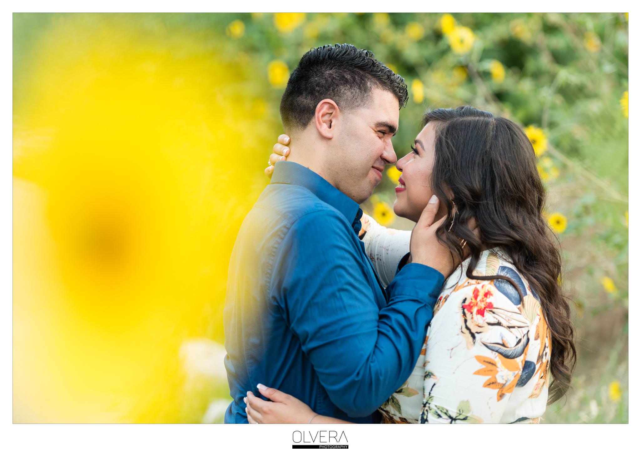 Engagement Session_Hemisfair Park_Downtown San Antonio_TX_Photographer 1