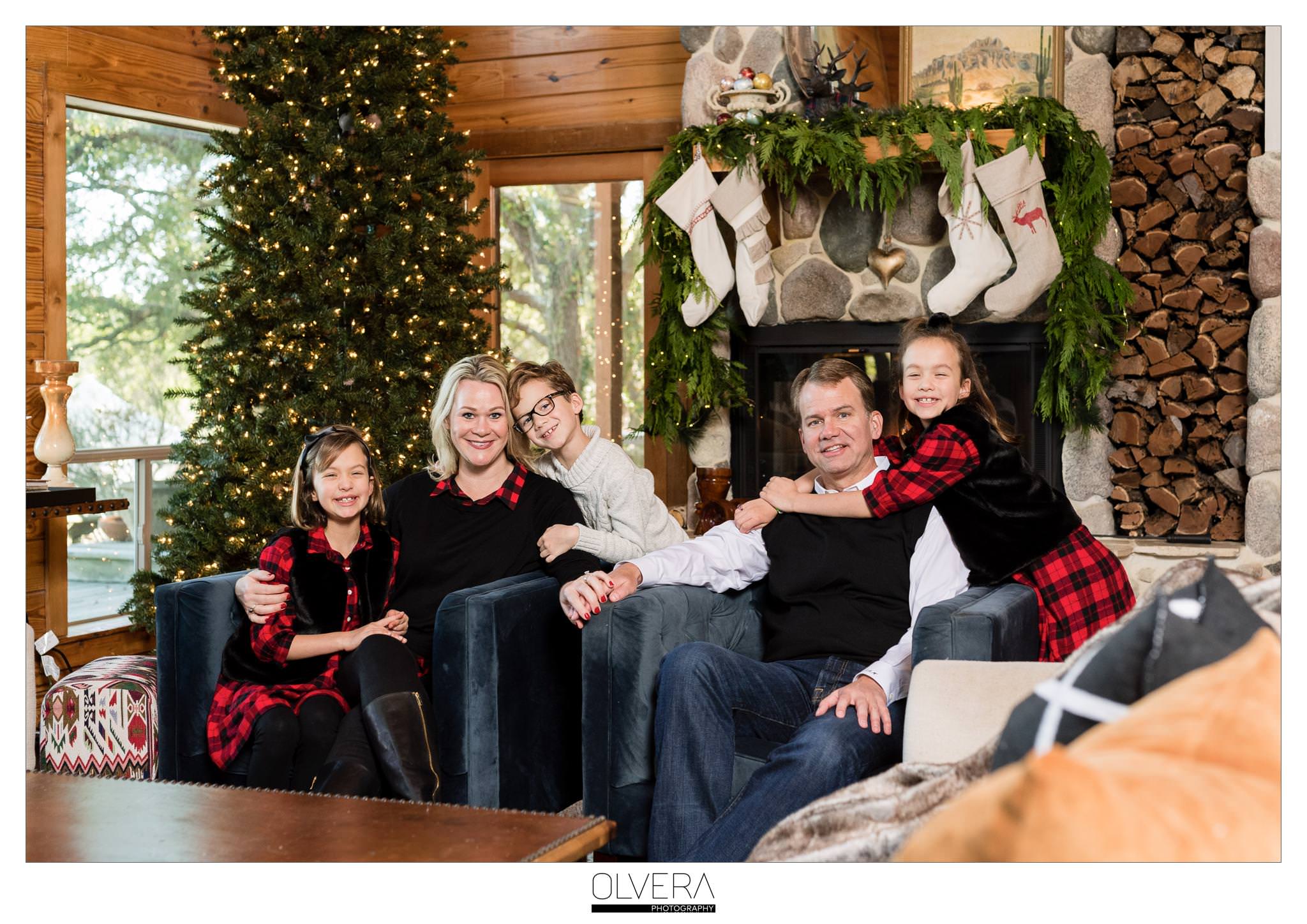 professional christmas family portraits