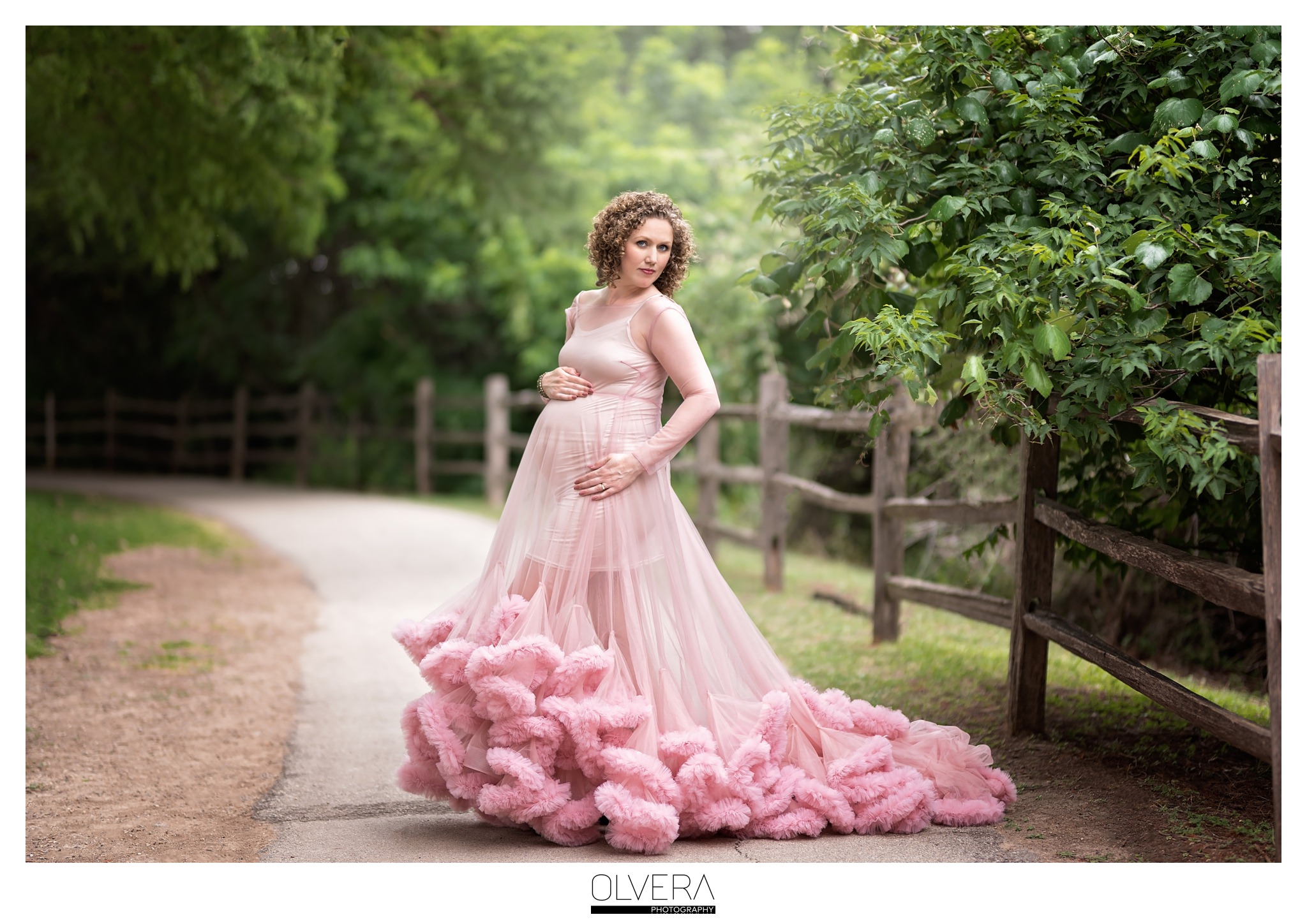 Beautiful Mommy To Be Kanokwan And Her Maternity Portraits by San Antonio